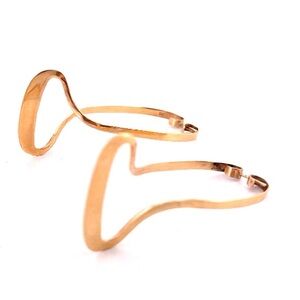 Elegant Solid 14k Gold Wave Earrings